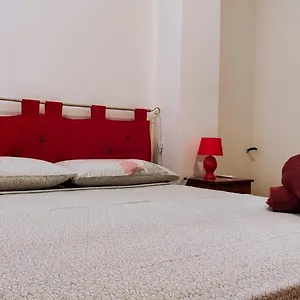 https://la-casa-del-viale-solarino.sicilyhotelsitaly.net